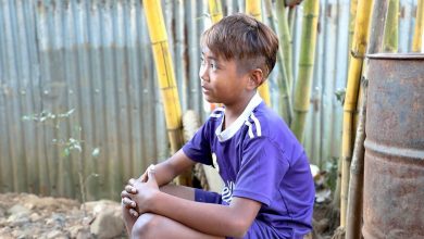 Photo of FROM THE FIELD: The Myanmar child workers risking their lives for stones